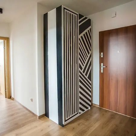 Apartmán Nadbystrzycka No. 13 *